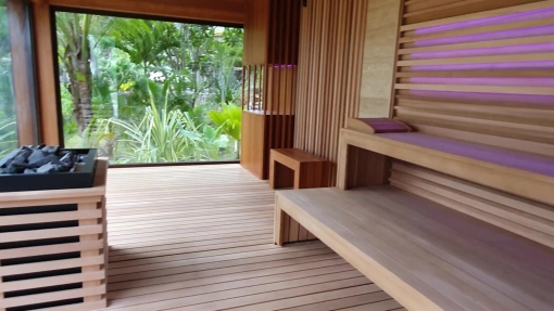 Saunahaus als exklusiver Ort für Hot Yoga | iSauna Seychellen Projekt #2